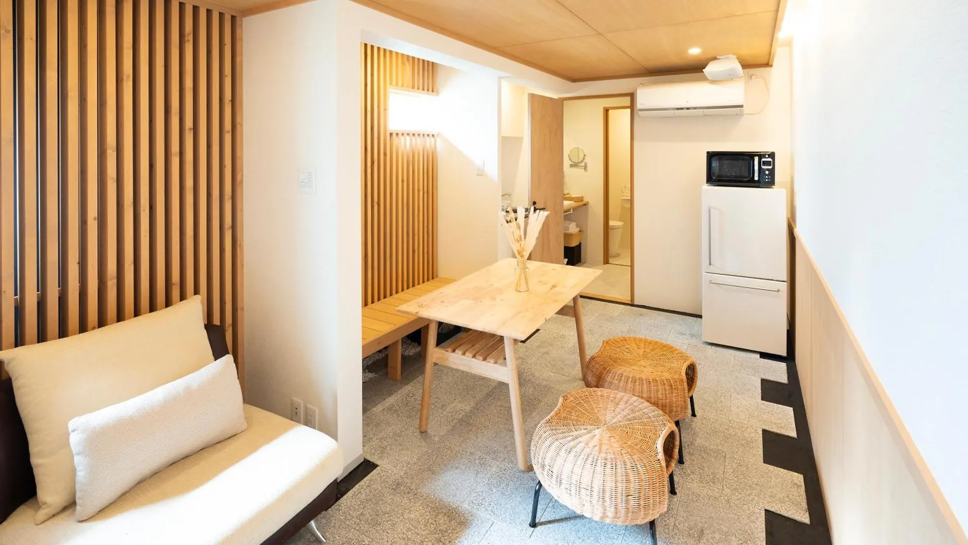 Semesterbostad Inn Plus Hanamidou Kyoto
